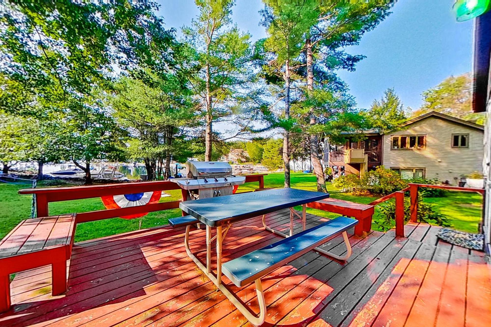 Balmoral Getaway Villa Moultonborough Exterior photo