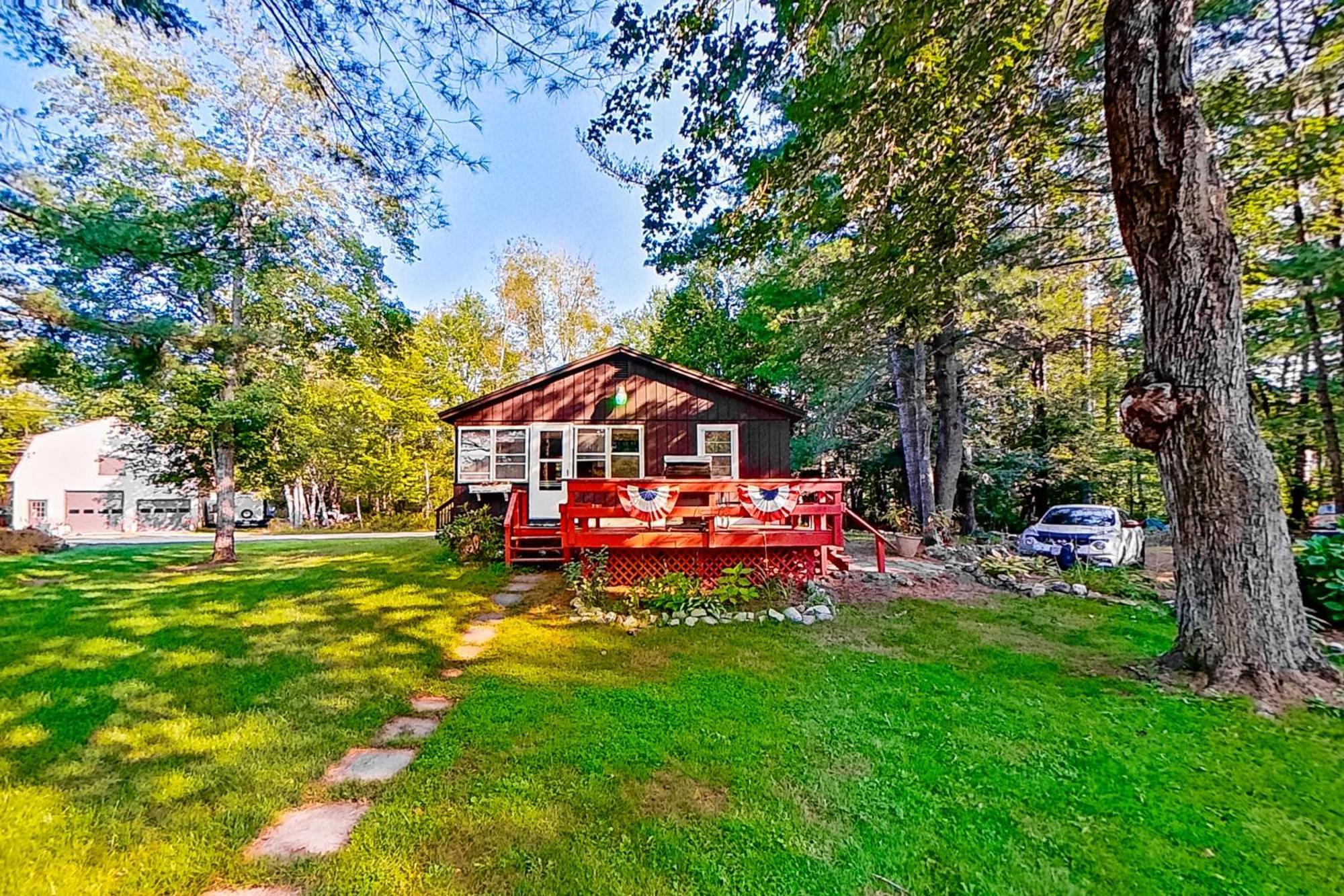 Balmoral Getaway Villa Moultonborough Exterior photo